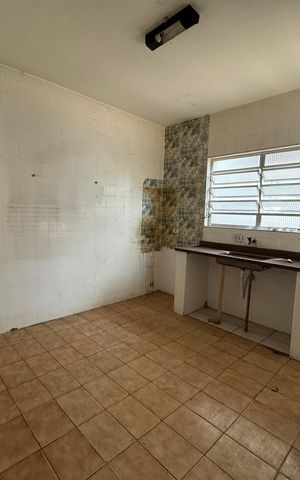 Casa para alugar com 350m², 3 quartos e 2 vagas Casa para alugar com 350m², 3 quartos e 2 vagasCozinha