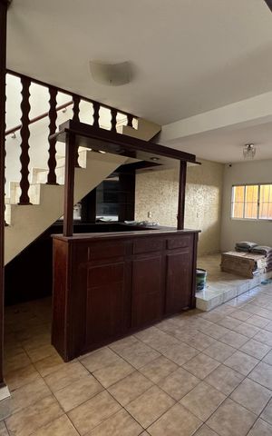 Casa para alugar com 350m², 3 quartos e 2 vagas Casa para alugar com 350m², 3 quartos e 2 vagasSala