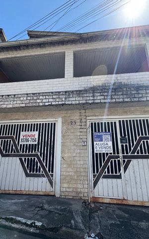 Casa para alugar com 350m², 3 quartos e 2 vagas Casa para alugar com 350m², 3 quartos e 2 vagasFachada com PLACA GRANDE