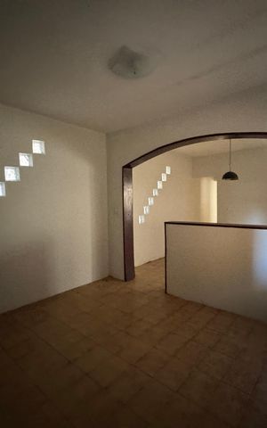 Casa para alugar com 350m², 3 quartos e 2 vagas Casa para alugar com 350m², 3 quartos e 2 vagasSala