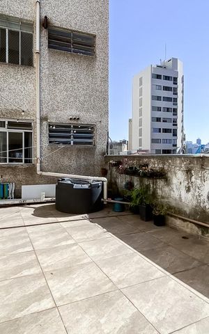 Apartamento à venda com 130m², 4 quartos e sem vaga Apartamento à venda com 130m², 4 quartos e sem vagaQuintal