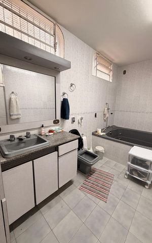 Casa à venda com 432m², 3 quartos e 3 vagasBanheiro da Suíte