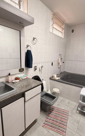 Casa à venda com 432m², 3 quartos e 3 vagasBanheiro da Suíte