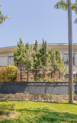 Casa à venda com 1000m², 3 quartos e 3 vagasFachada