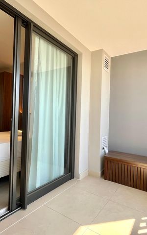Studio para alugar com 28m², 1 quarto e sem vaga Studio para alugar com 28m², 1 quarto e sem vagaVaranda