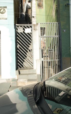 Casa à venda com 86m², 2 quartos e sem vaga Casa à venda com 86m², 2 quartos e sem vagaFachada