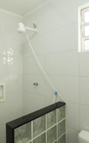 Casa à venda com 86m², 2 quartos e sem vaga Casa à venda com 86m², 2 quartos e sem vagaBanheiro