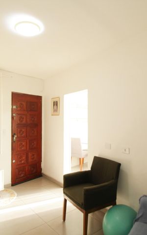 Casa à venda com 86m², 2 quartos e sem vaga Casa à venda com 86m², 2 quartos e sem vagaSala