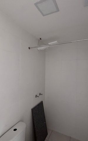 Apartamento à venda com 57m², 3 quartos e 2 vagas Apartamento à venda com 57m², 3 quartos e 2 vagasBanheiro do Quarto 1