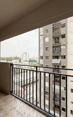 Apartamento à venda com 56m², 3 quartos e 1 vaga Apartamento à venda com 56m², 3 quartos e 1 vagaVaranda