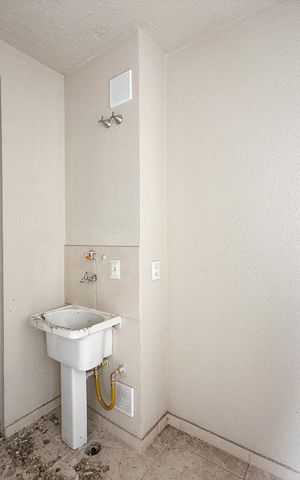 Apartamento à venda com 56m², 3 quartos e 1 vaga Apartamento à venda com 56m², 3 quartos e 1 vagaSala/Cozinha e Área de Serviço
