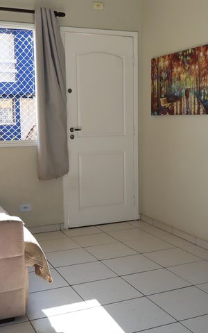 Casa à venda com 94m², 2 quartos e 2 vagasSala