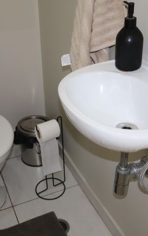 Casa à venda com 94m², 2 quartos e 2 vagasLavabo