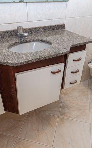 Apartamento para alugar com 34m², 1 quarto e sem vaga Apartamento para alugar com 34m², 1 quarto e sem vagaBanheiro da Suíte
