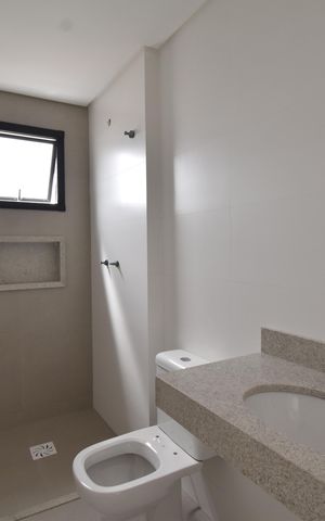 Apartamento à venda com 101m², 3 quartos e 3 vagasBanheiro da Suíte
