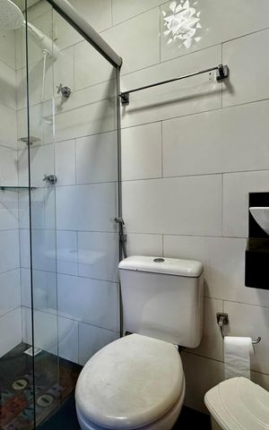 Apartamento à venda com 135m², 3 quartos e 1 vaga Apartamento à venda com 135m², 3 quartos e 1 vagaBanheiro 2