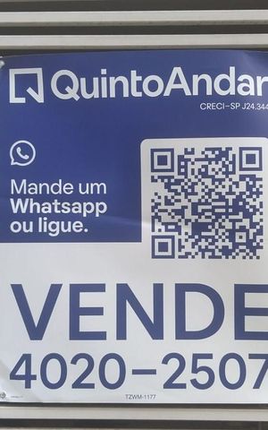 Casa para alugar com 256m², 2 quartos e 2 vagas Casa para alugar com 256m², 2 quartos e 2 vagasFachada