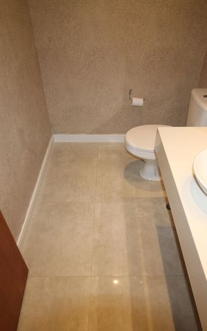 Casa para alugar com 256m², 2 quartos e 2 vagasLavabo