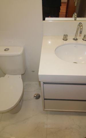 Casa para alugar com 256m², 2 quartos e 2 vagasBanheiro