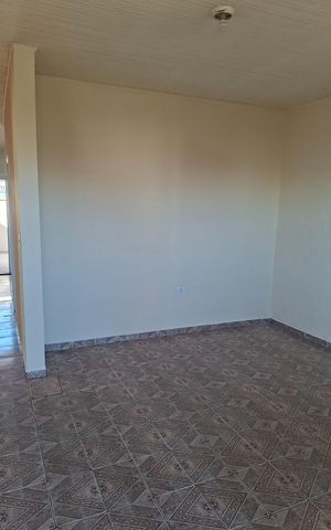 Casa à venda com 650m², 6 quartos e 6 vagas Casa à venda com 650m², 6 quartos e 6 vagasSala