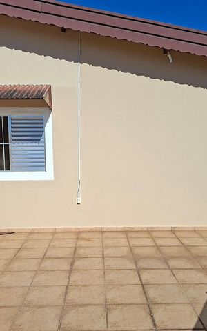 Casa à venda com 650m², 6 quartos e 6 vagas Casa à venda com 650m², 6 quartos e 6 vagasVaranda