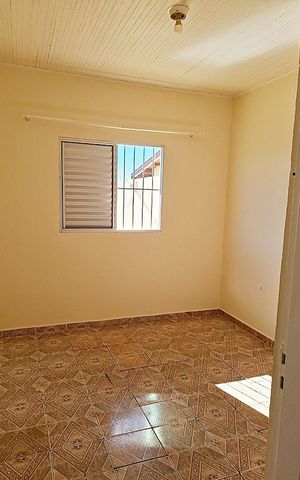 Casa à venda com 650m², 6 quartos e 6 vagas Casa à venda com 650m², 6 quartos e 6 vagasQuarto