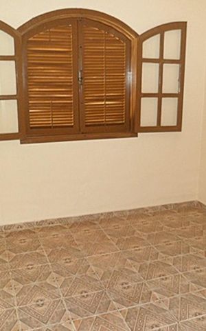 Casa à venda com 650m², 6 quartos e 6 vagas Casa à venda com 650m², 6 quartos e 6 vagasQuarto