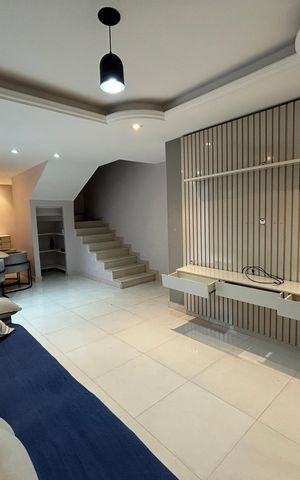 Casa para alugar com 50m², 3 quartos e 2 vagasSala