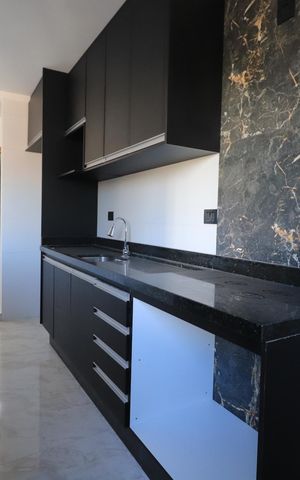 Apartamento à venda com 42m², 2 quartos e 1 vagaCozinha e Área de Serviço