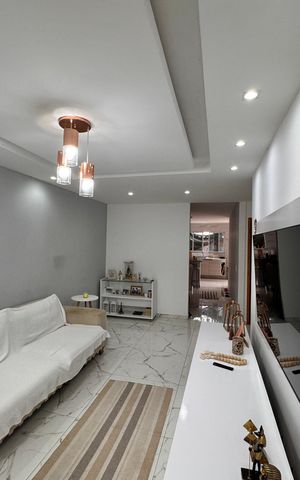 Apartamento à venda com 120m², 2 quartos e 1 vaga Apartamento à venda com 120m², 2 quartos e 1 vagaSala