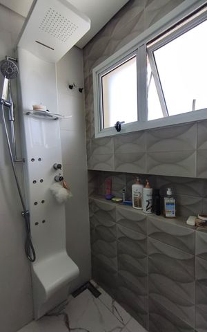 Casa à venda com 312m², 5 quartos e 6 vagasBanheiro
