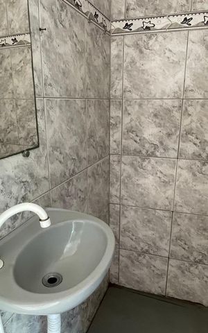 Studio para alugar com 50m², 1 quarto e sem vaga Studio para alugar com 50m², 1 quarto e sem vagaBanheiro