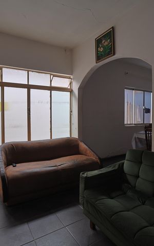 Casa à venda com 320m², 4 quartos e 2 vagasSala
