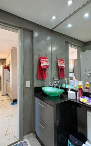 Apartamento à venda com 47m², 2 quartos e 1 vaga Apartamento à venda com 47m², 2 quartos e 1 vagaBanheiro