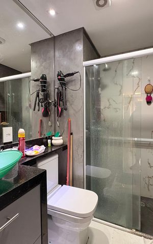 Apartamento à venda com 47m², 2 quartos e 1 vaga Apartamento à venda com 47m², 2 quartos e 1 vagaBanheiro