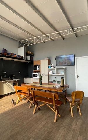 Casa à venda com 250m², 3 quartos e 4 vagas
