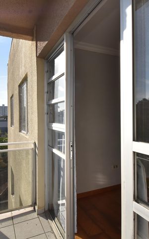 Apartamento à venda com 76m², 3 quartos e 1 vagaSacada da Sala