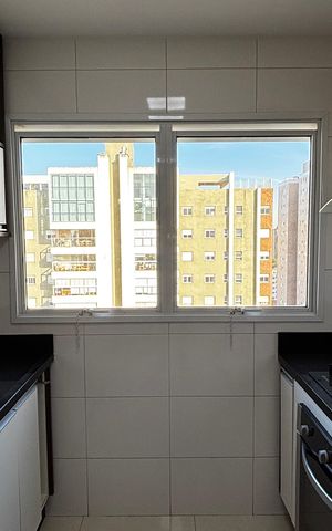 Apartamento para alugar com 150m², 3 quartos e 3 vagasCozinha