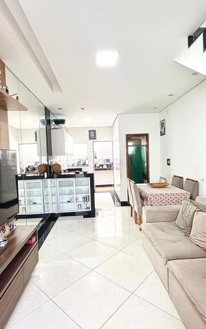 Casa à venda com 64m², 2 quartos e 1 vaga Casa à venda com 64m², 2 quartos e 1 vagaSala