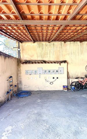 Casa à venda com 64m², 2 quartos e 1 vaga Casa à venda com 64m², 2 quartos e 1 vagaGaragem