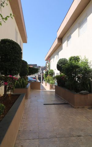 Casa de condomínio à venda com 82m², 2 quartos e 1 vagaÁrea externa