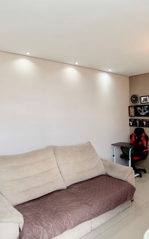 Apartamento à venda com 50m², 2 quartos e 1 vaga Apartamento à venda com 50m², 2 quartos e 1 vagaSala