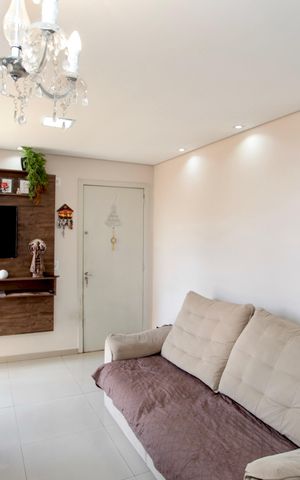 Apartamento à venda com 50m², 2 quartos e 1 vaga Apartamento à venda com 50m², 2 quartos e 1 vagaSala