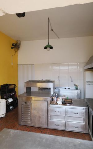 Casa à venda com 105m², 2 quartos e 4 vagasGaragem