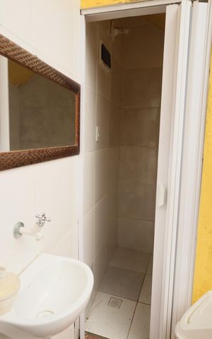 Casa à venda com 105m², 2 quartos e 4 vagasLavabo
