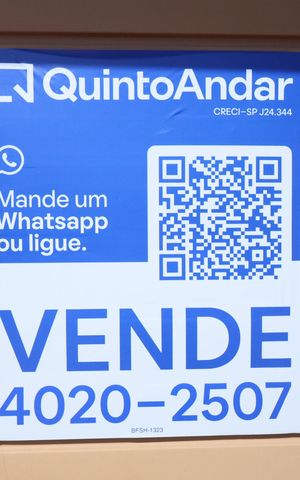 Casa à venda com 105m², 2 quartos e 4 vagasPlaca