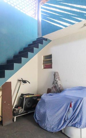Casa à venda com 237m², 4 quartos e 2 vagas Casa à venda com 237m², 4 quartos e 2 vagasÁrea de Serviço