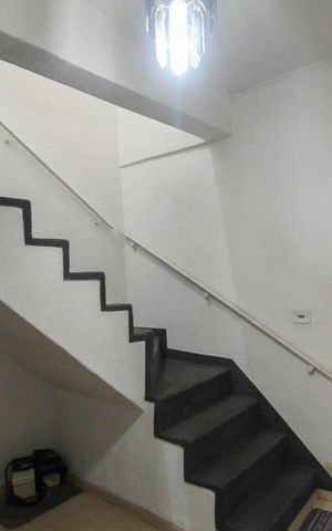 Casa à venda com 237m², 4 quartos e 2 vagas Casa à venda com 237m², 4 quartos e 2 vagasSala de Jantar