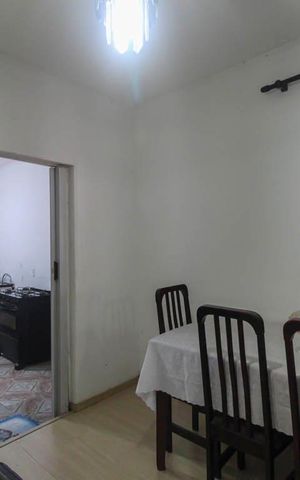 Casa à venda com 237m², 4 quartos e 2 vagas Casa à venda com 237m², 4 quartos e 2 vagasSala de Jantar