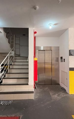 Apartamento à venda com 51m², 2 quartos e 1 vaga Apartamento à venda com 51m², 2 quartos e 1 vagaHall social